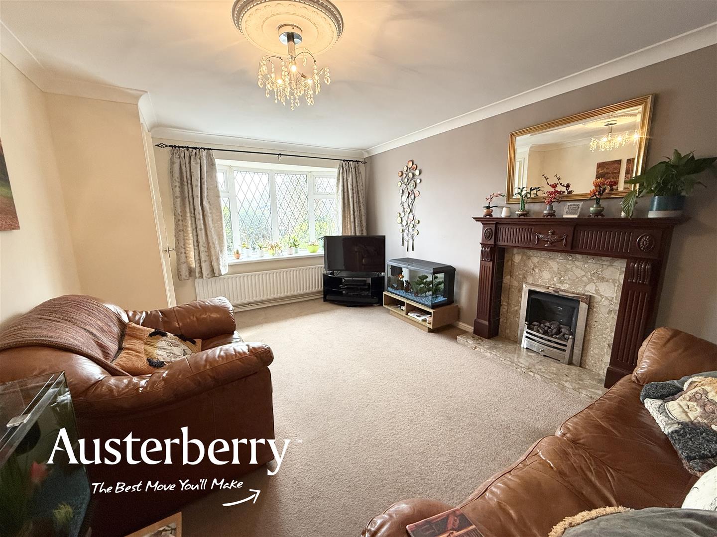 3 bed property in Lowell Drive, Stoke-On-Trent